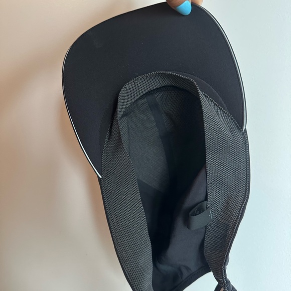 Lululemon Black Fast and Free Running Hat OS - Picture 8 of 8